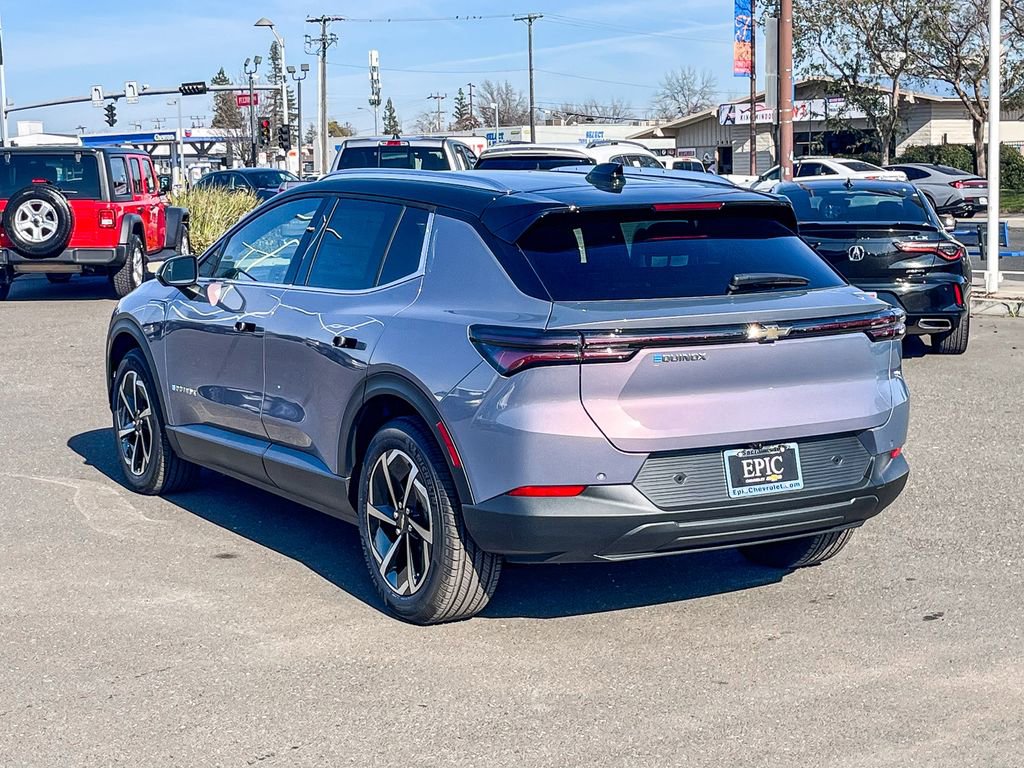 New 2026 Chevrolet Equinox EV LT image 2