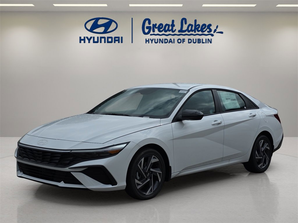 New 2025 Hyundai Elantra SEL image 1