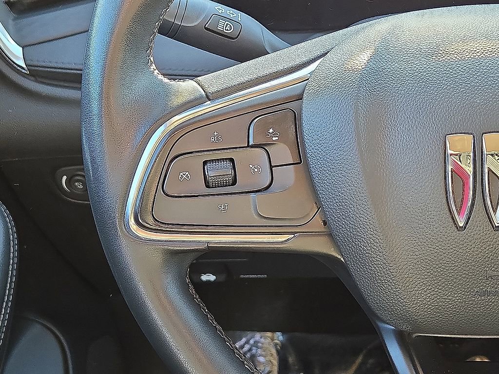 Used 2024 Buick Encore GX Sport Touring image 17