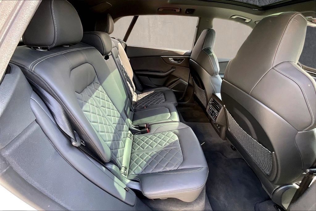 Used 2024 Audi SQ8 Premium Plus image 25
