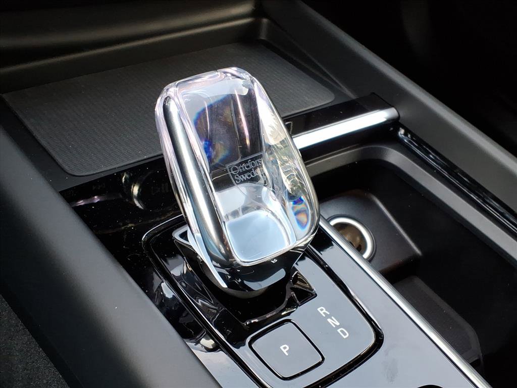 New 2026 Volvo XC60 B5 Core w/ Climate Package image 20