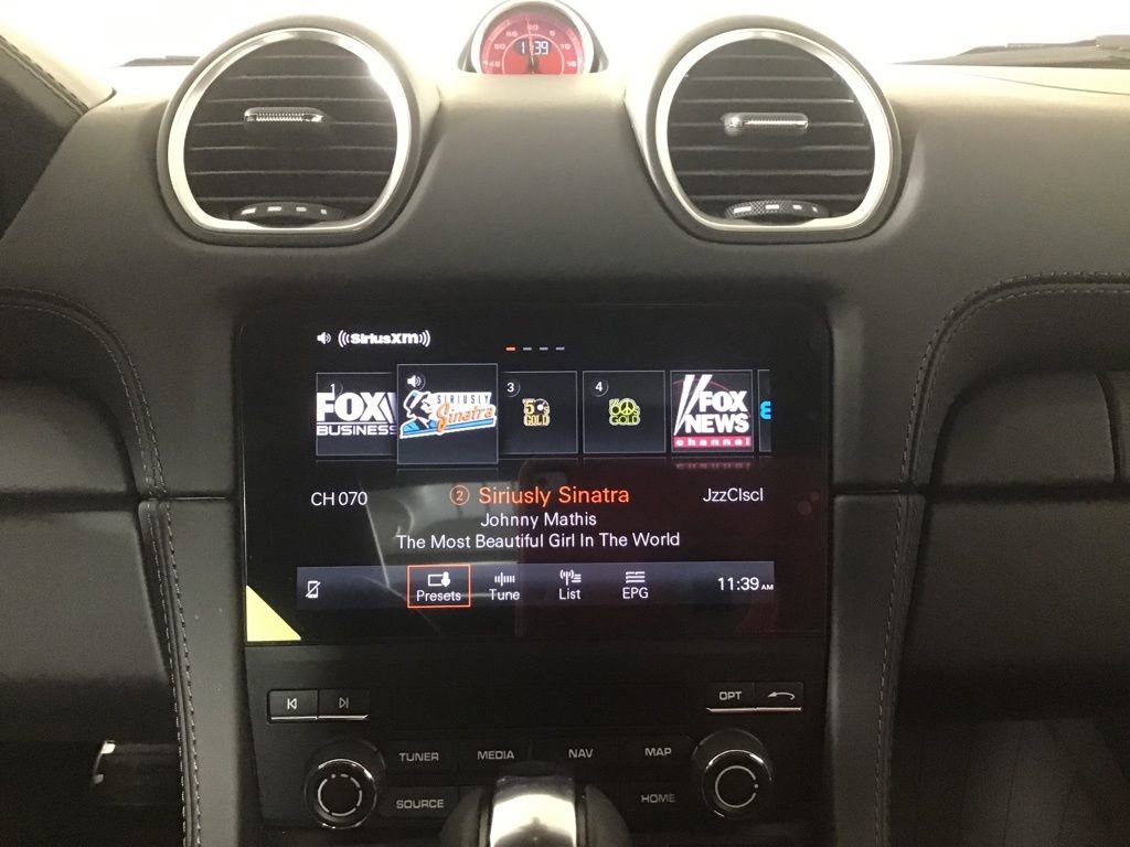 Certified 2024 Porsche 718 Cayman GTS RWD image 30