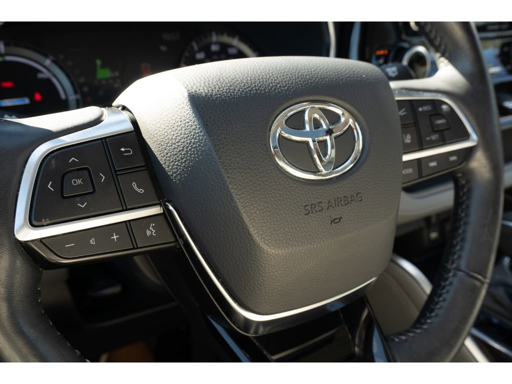 Used 2020 Toyota Highlander Limited image 32
