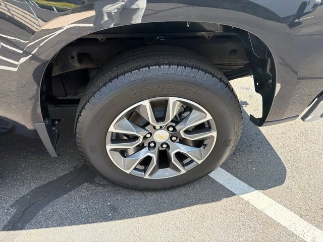 Used 2024 Chevrolet Silverado 1500 LT AWD/4WD image 32
