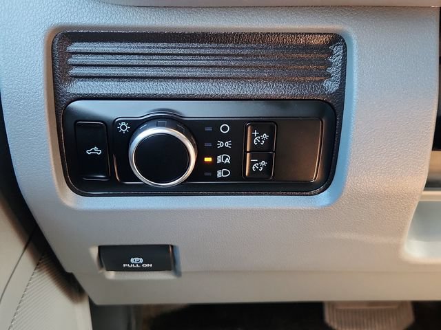 Used 2024 Ford F350 XL RWD image 37