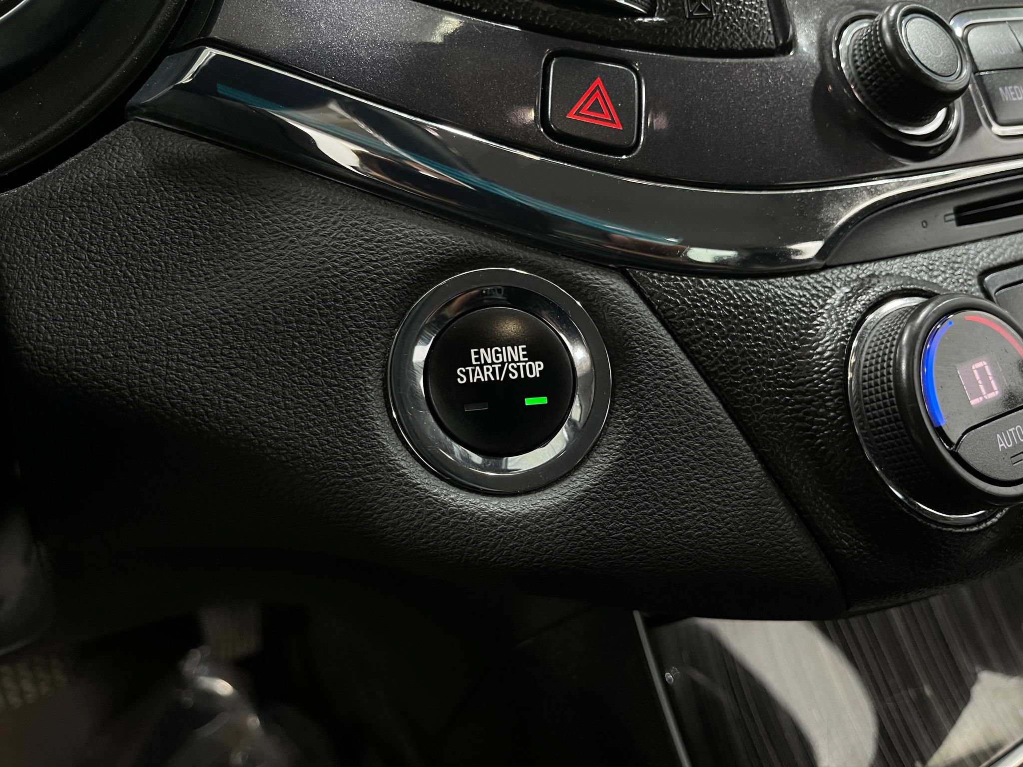 Used 2017 Chevrolet Impala Premier FWD image 19