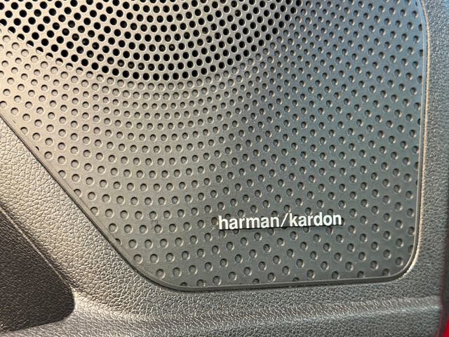 Used 2022 Kia Niro EX Premium image 19