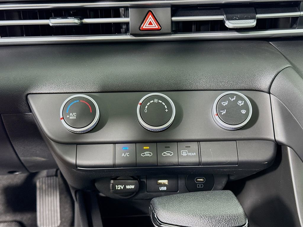 New 2026 Hyundai Elantra SE image 15