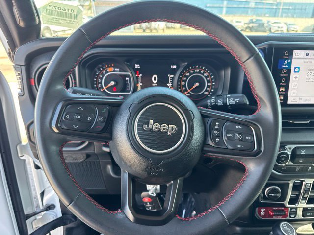 Used 2024 Jeep Wrangler Unlimited Rubicon AWD/4WD image 16