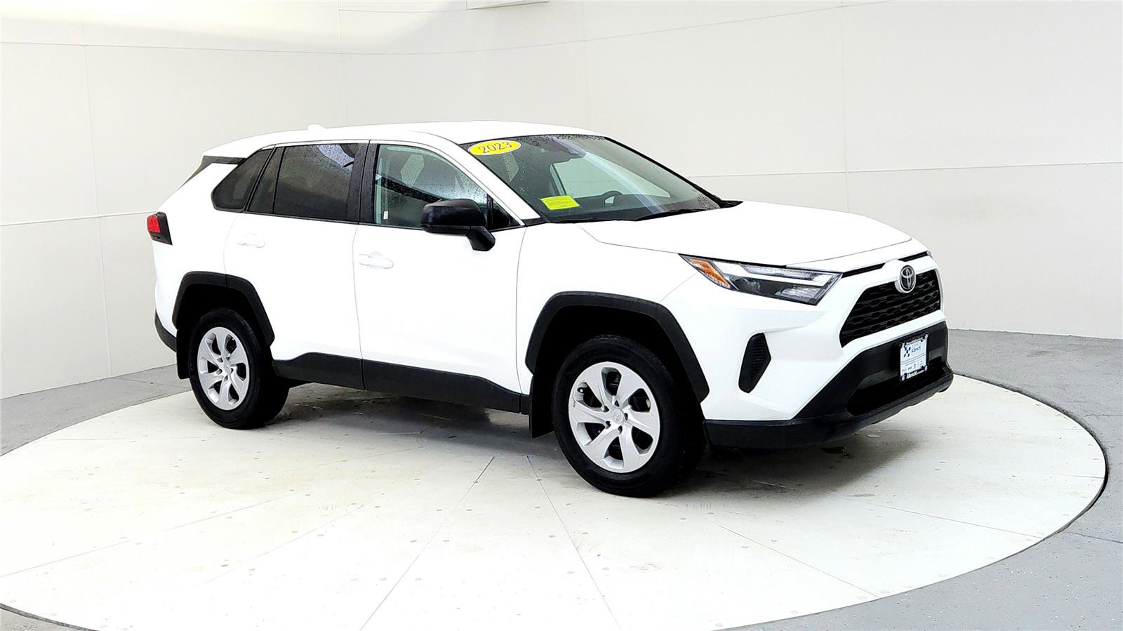 Used 2023 Toyota RAV4 LE image 7