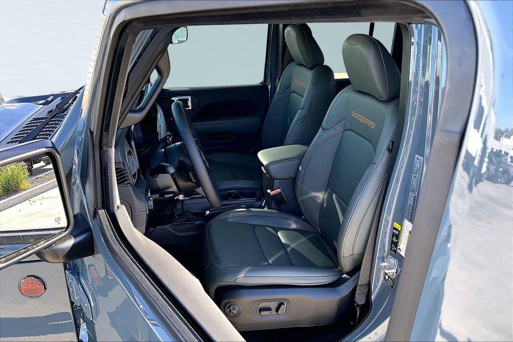 New 2026 Jeep Gladiator Mojave image 3