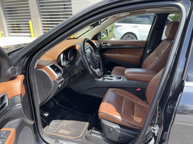 Used 2013 Jeep Grand Cherokee Overland Summit AWD/4WD image 8