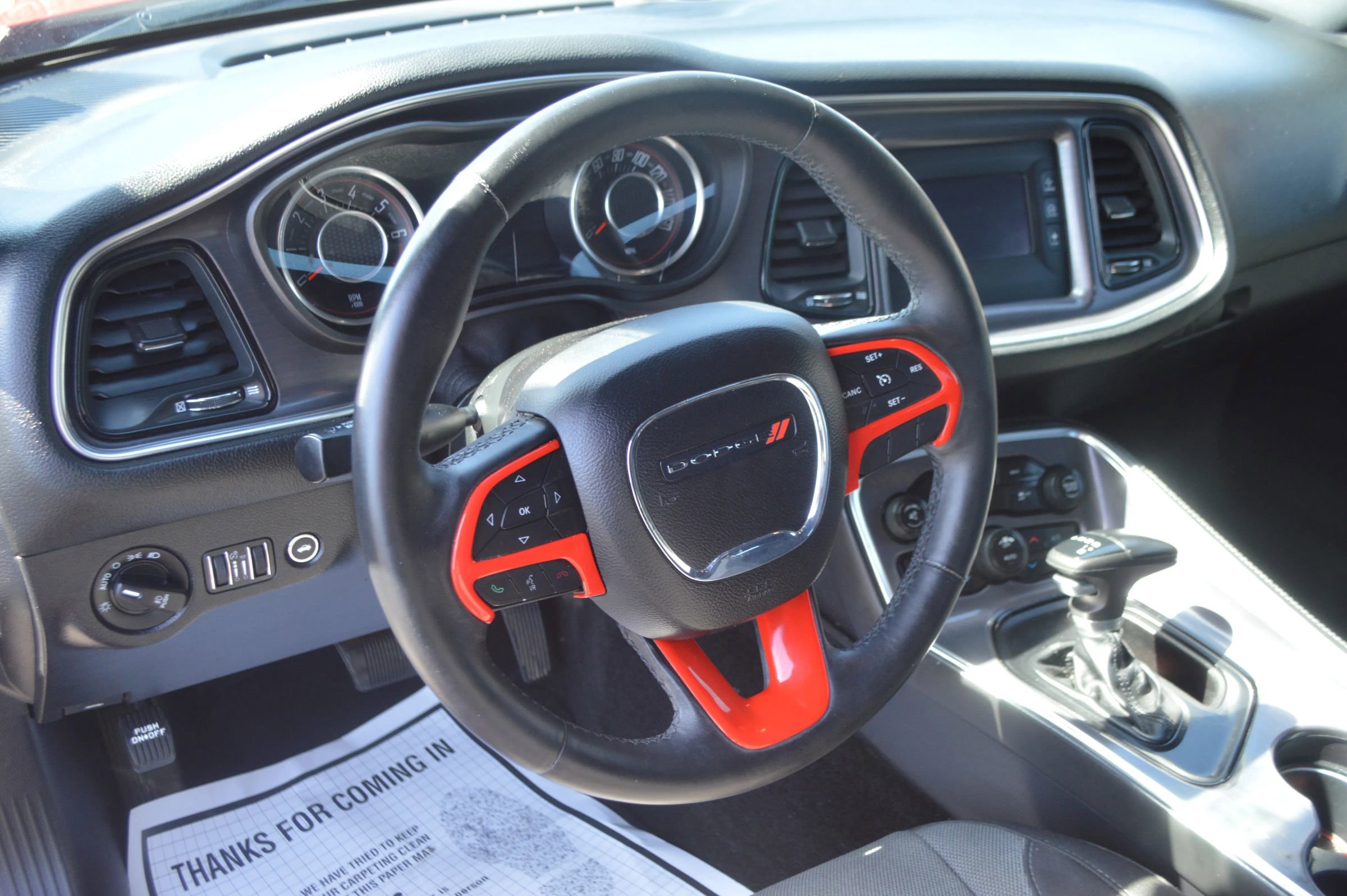 Used 2015 Dodge Challenger SXT w/ Driver Convenience Group image 17