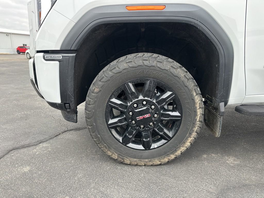 Used 2025 GMC Sierra 2500 AT4 w/ Technology Package image 19