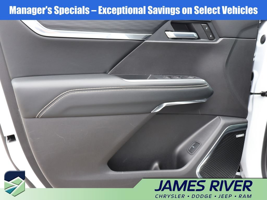 Used 2026 GMC Acadia Elevation w/ Elevation Premium Package AWD/4WD image 22
