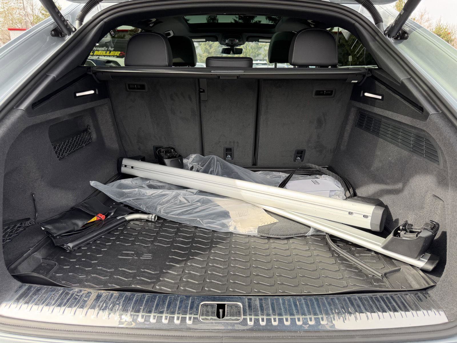 Used 2025 Audi Q8 Premium w/ Convenience Package image 27