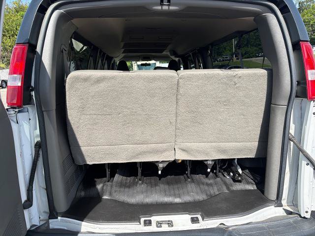 Used 2022 Chevrolet Express 3500 LS RWD image 5