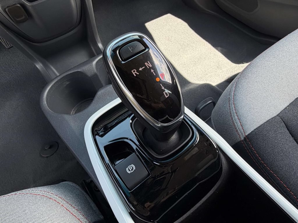 Used 2020 Chevrolet Bolt LT FWD image 19