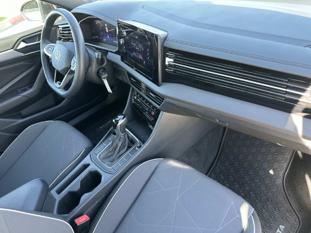 Certified 2026 Volkswagen Jetta Sport FWD image 29
