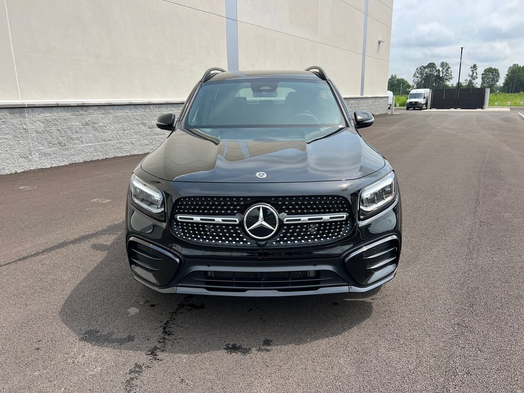 Used 2024 Mercedes-Benz GLB 250 4MATIC image 4