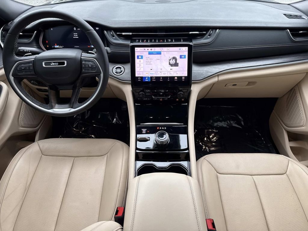 Used 2023 Jeep Grand Cherokee L Limited w/ Luxury Tech Group II image 20