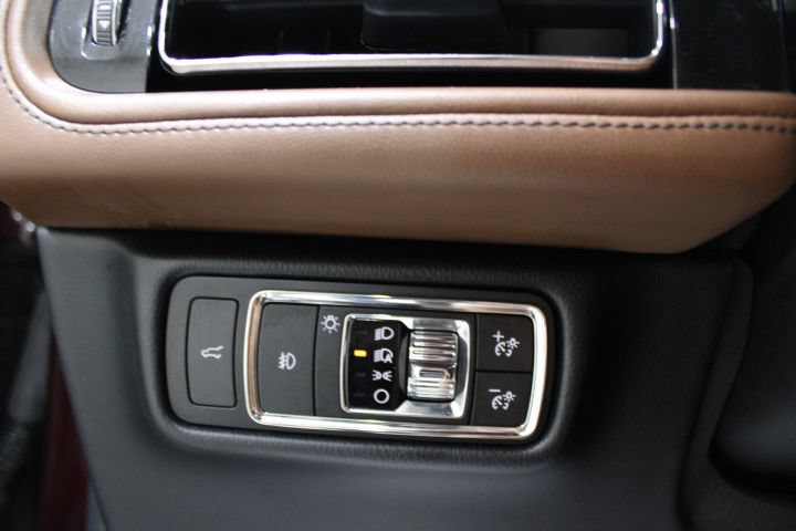 Used 2022 Lincoln Aviator Reserve w/ Equipment Group 201A AWD/4WD image 45