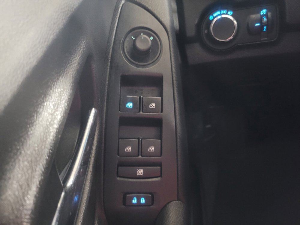 Used 2016 Chevrolet Trax LT w/ LT Convenience Package image 27