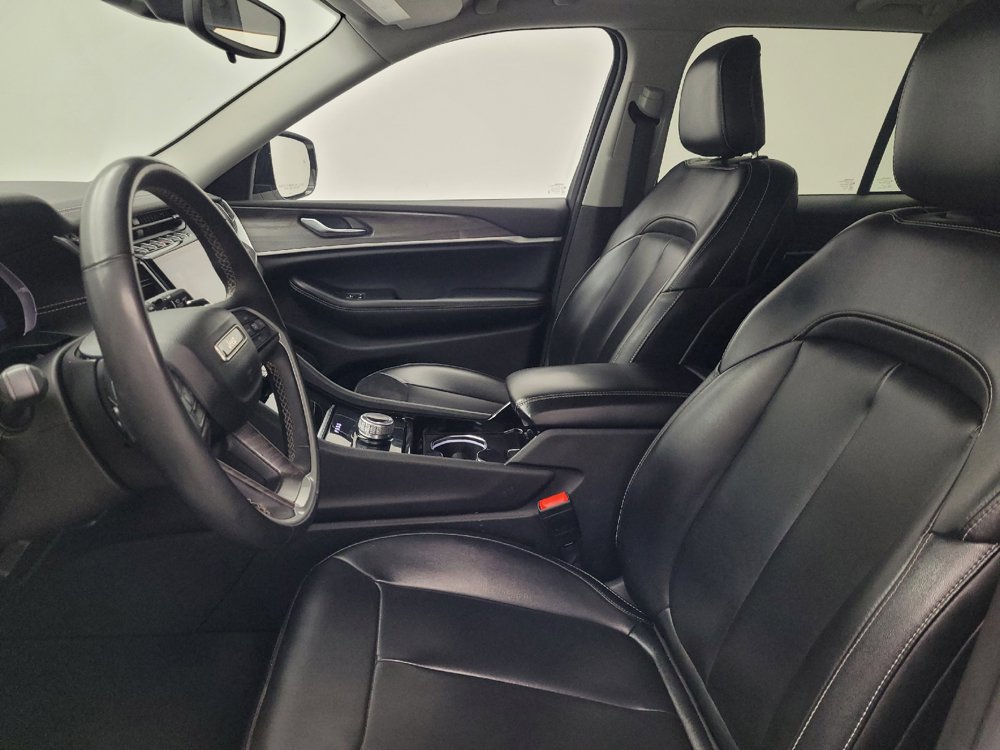Used 2023 Jeep Grand Cherokee Limited RWD image 17