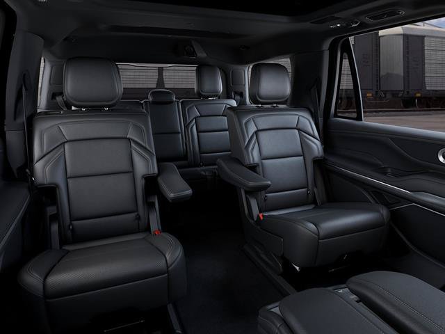 New 2027 Lincoln Navigator Reserve AWD/4WD image 11