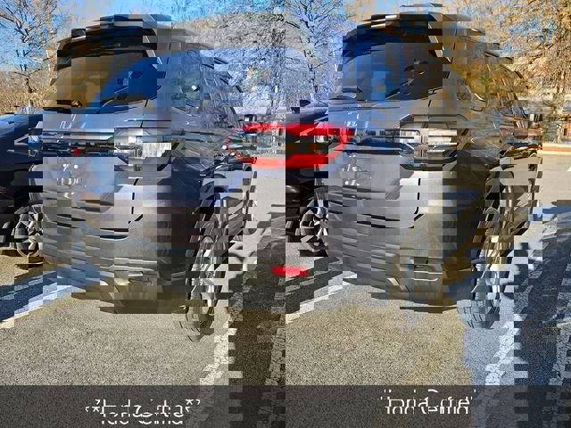 Used 2023 Honda Pilot LX image 8