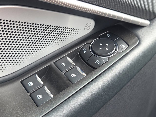 Used 2025 Ford Explorer ST image 17