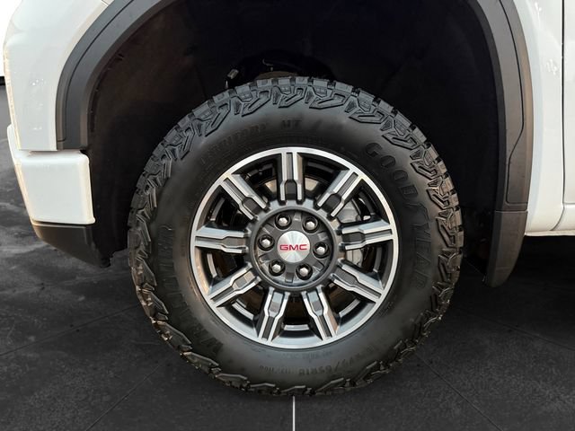 Used 2024 GMC Sierra 1500 AT4 w/ AT4 Preferred Package AWD/4WD image 9