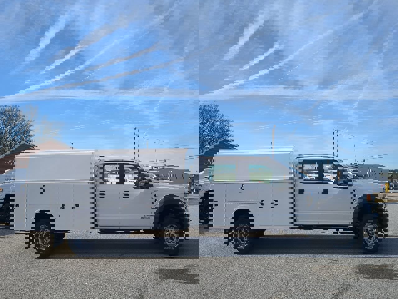 Used 2022 Ford F550 4x4 Crew Cab Super Duty w/ Power Equipment Group image 2