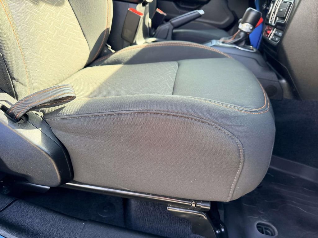 Used 2023 Jeep Gladiator Mojave image 13