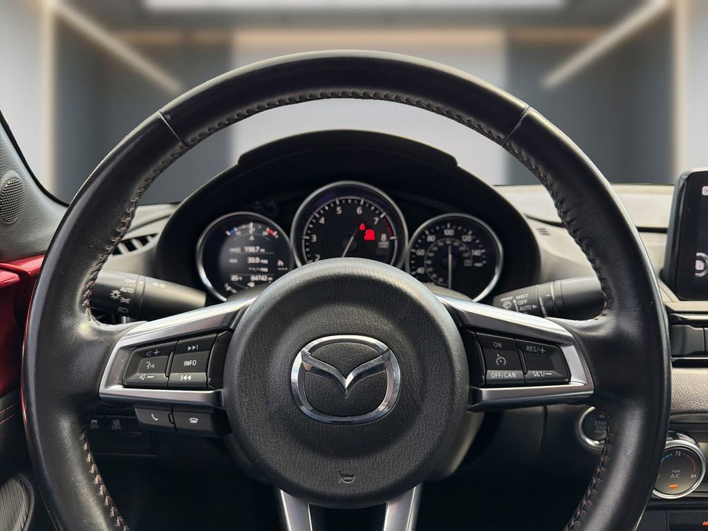 Used 2019 MAZDA MX-5 Miata Grand Touring w/ GT-S Package RWD image 17