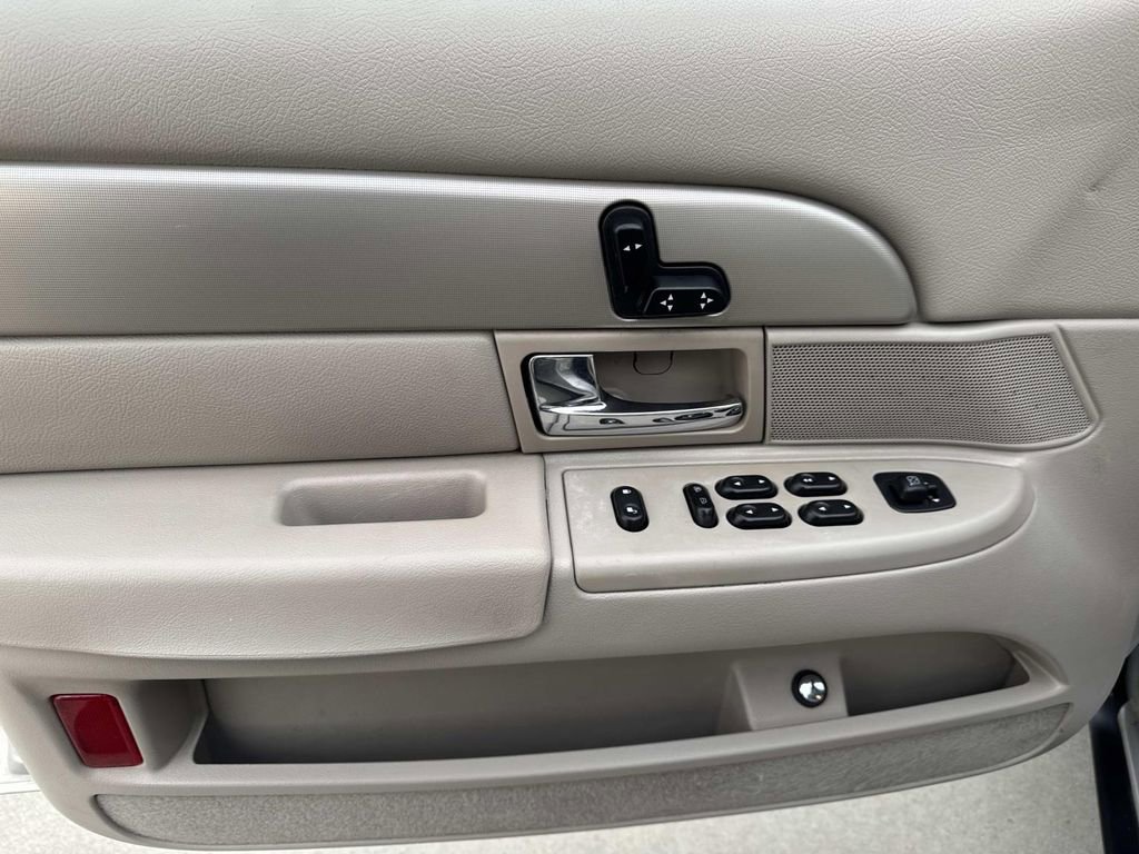 Used 2008 Mercury Grand Marquis LS image 9