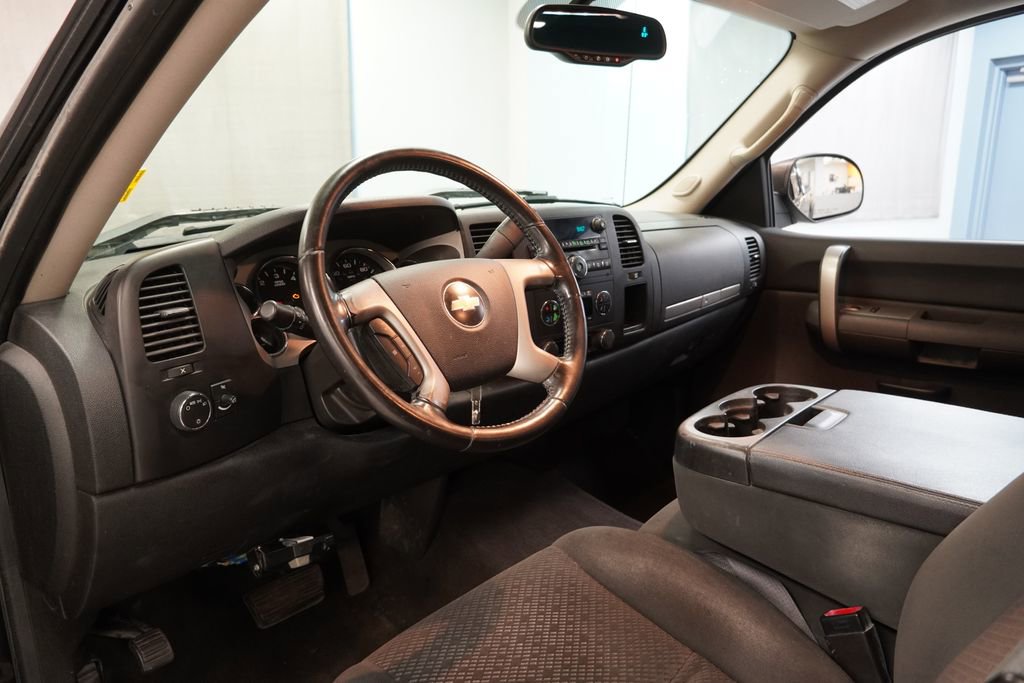 Used 2007 Chevrolet Silverado 1500 LT w/ Towing Package RWD image 6