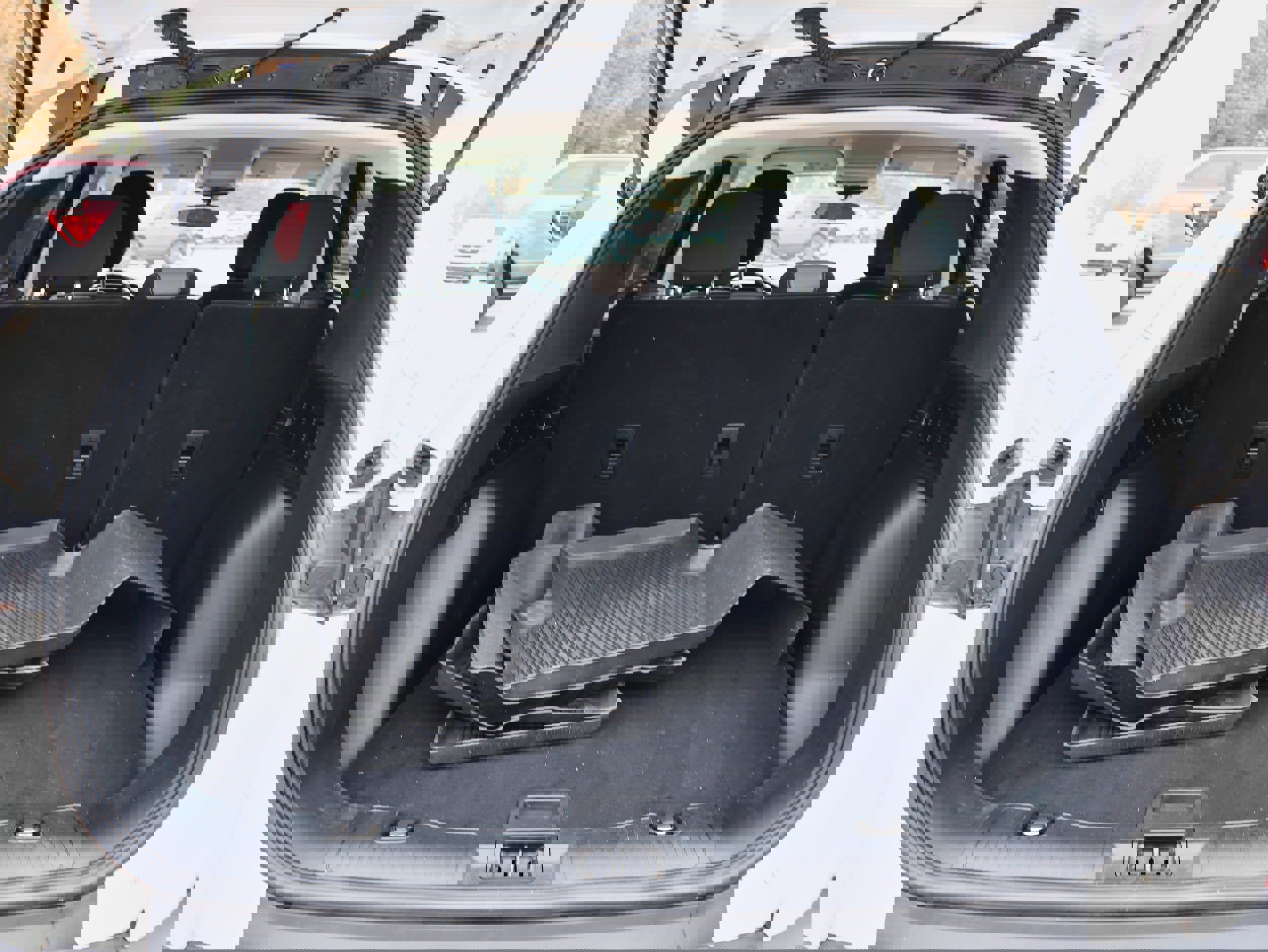 Used 2022 Ford Escape SE w/ Cold Weather Package image 9