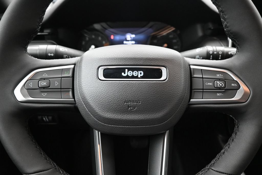 New 2026 Jeep Compass Latitude AWD/4WD image 4