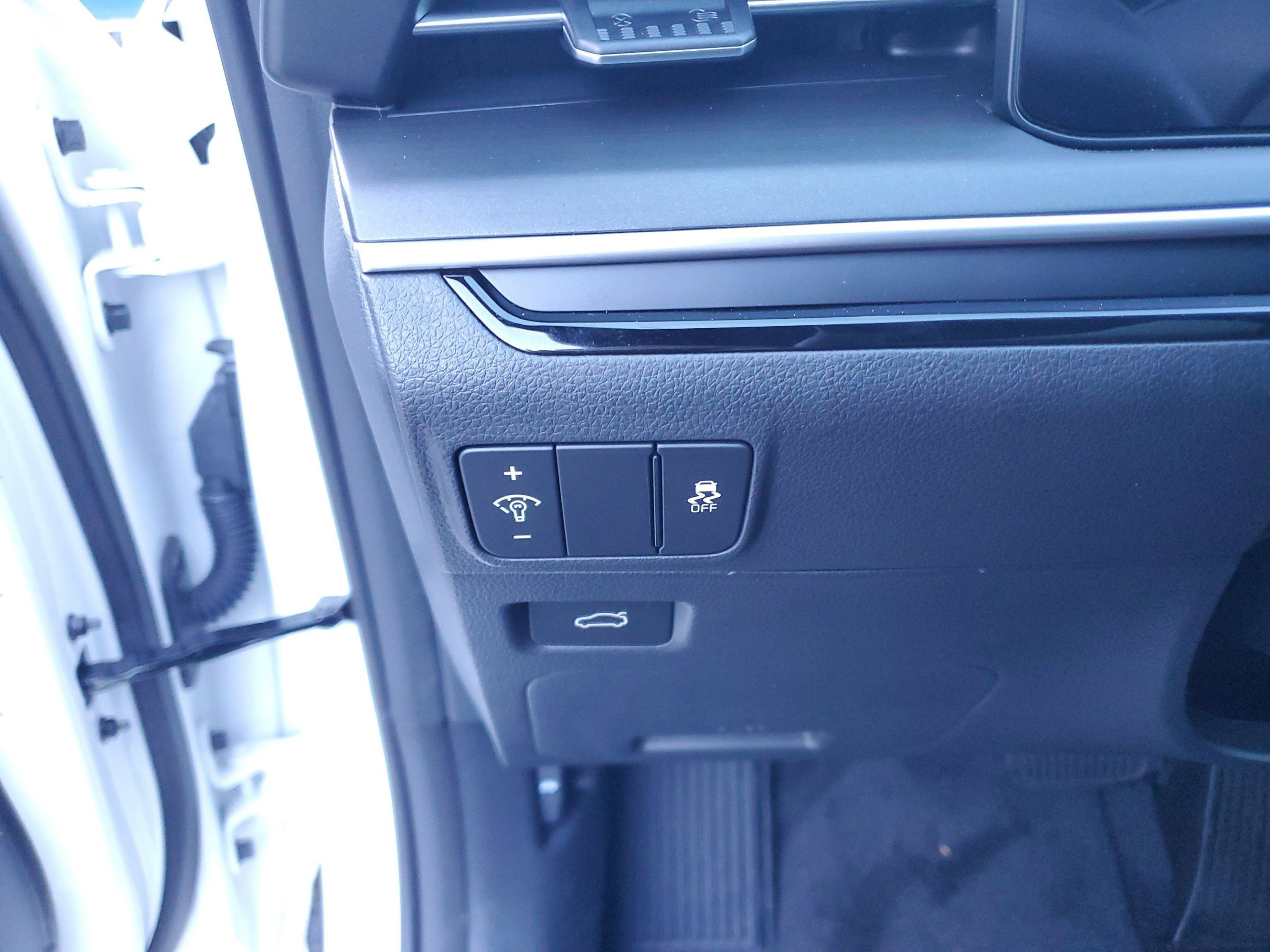Certified 2026 Kia K5 GT-Line w/ GT-Line Red Interior Package FWD image 32