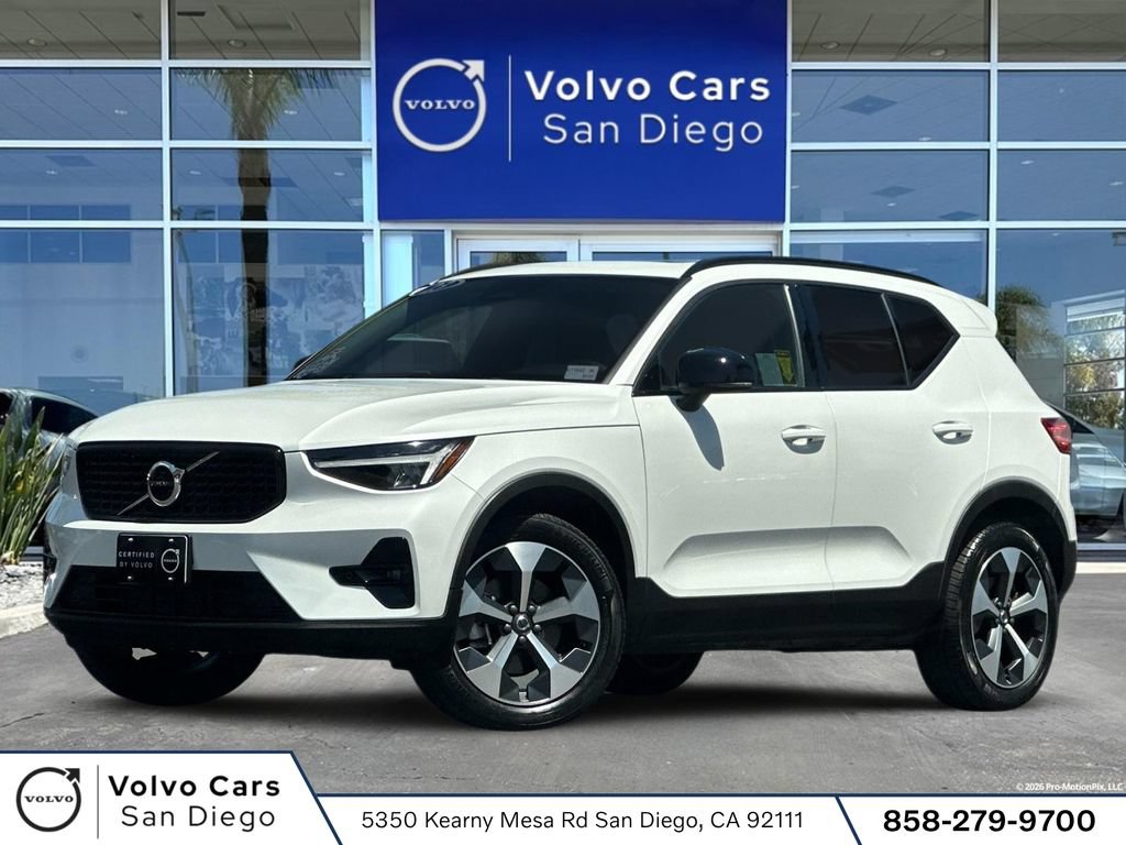 Certified 2023 Volvo XC40 B5 Plus w/ Protection Package Premier AWD/4WD image 1