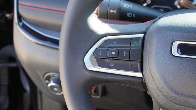 Used 2023 Jeep Compass Trailhawk image 29