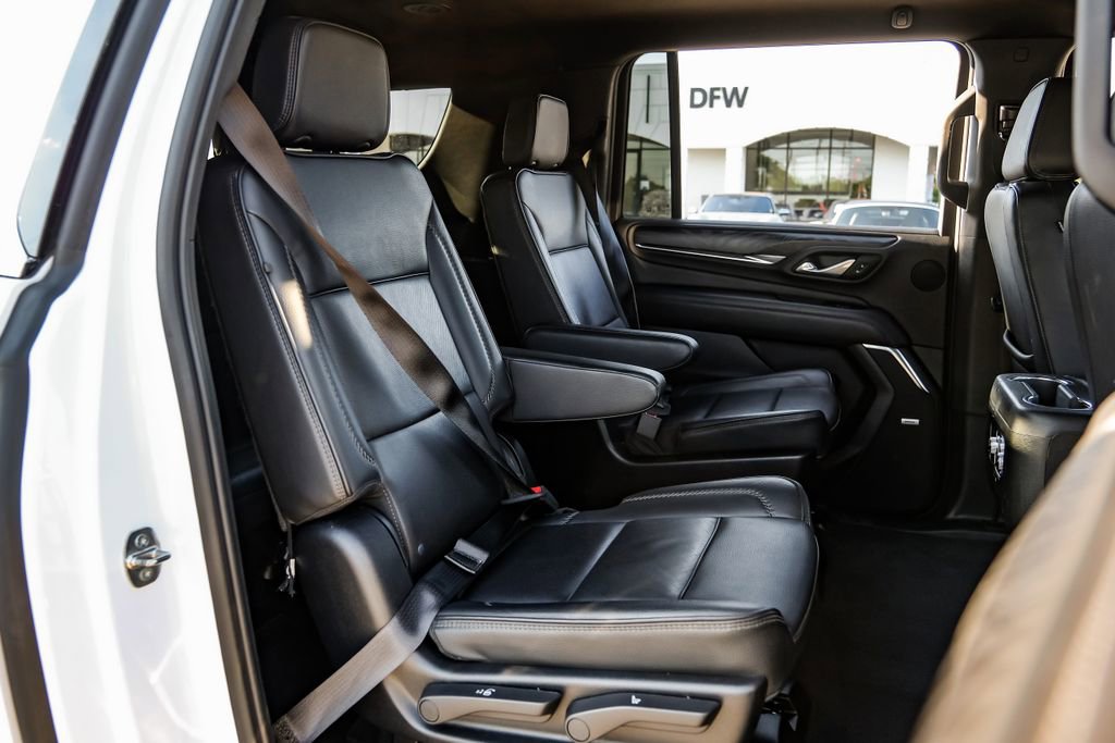 Used 2024 GMC Yukon XL Denali AWD/4WD image 44