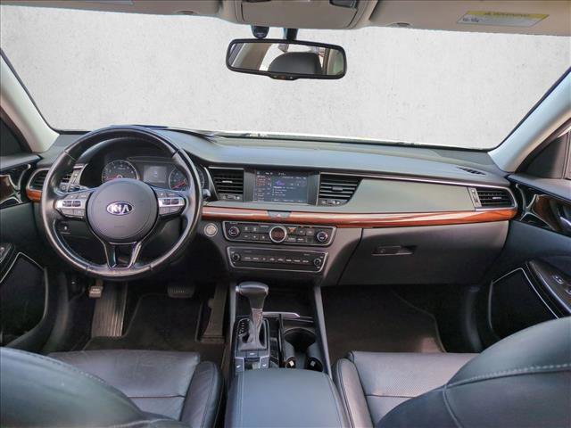 Used 2019 Kia Cadenza Premium w/ Paint Protection Package image 18