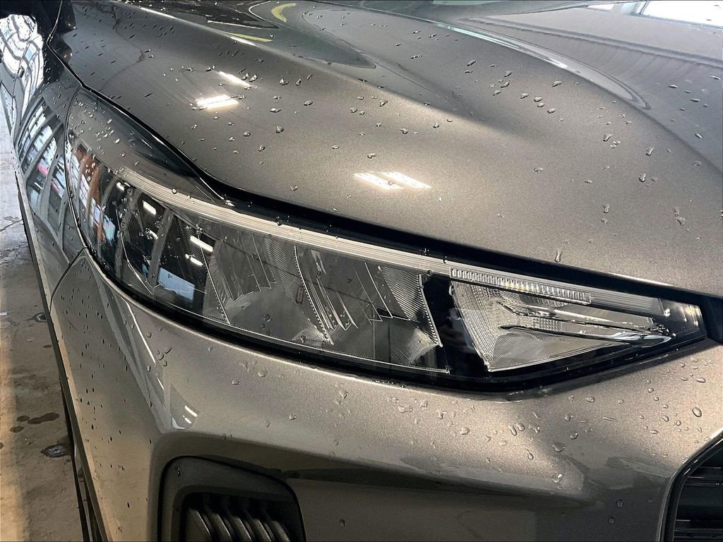 Used 2025 Ford Escape ST-Line image 31