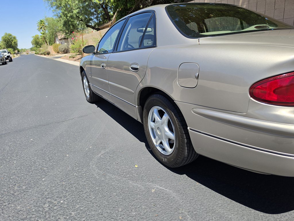 Used 2001 Buick Regal LS w/ Touring Pkg FWD image 14