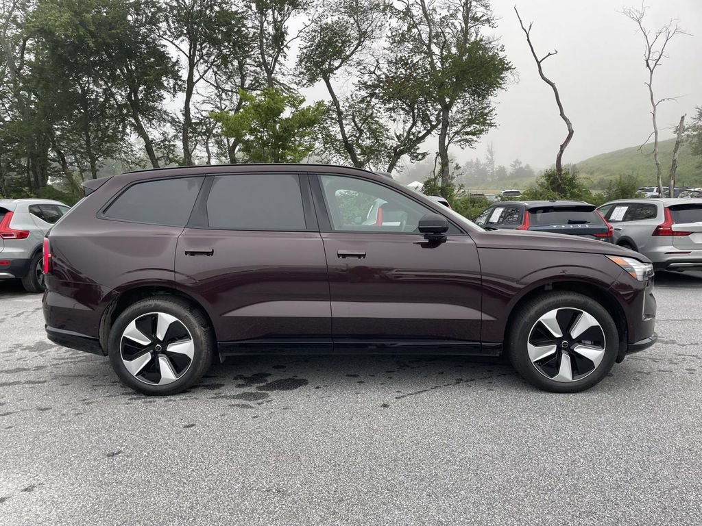 Used 2025 Volvo EX90 Plus AWD/4WD image 28