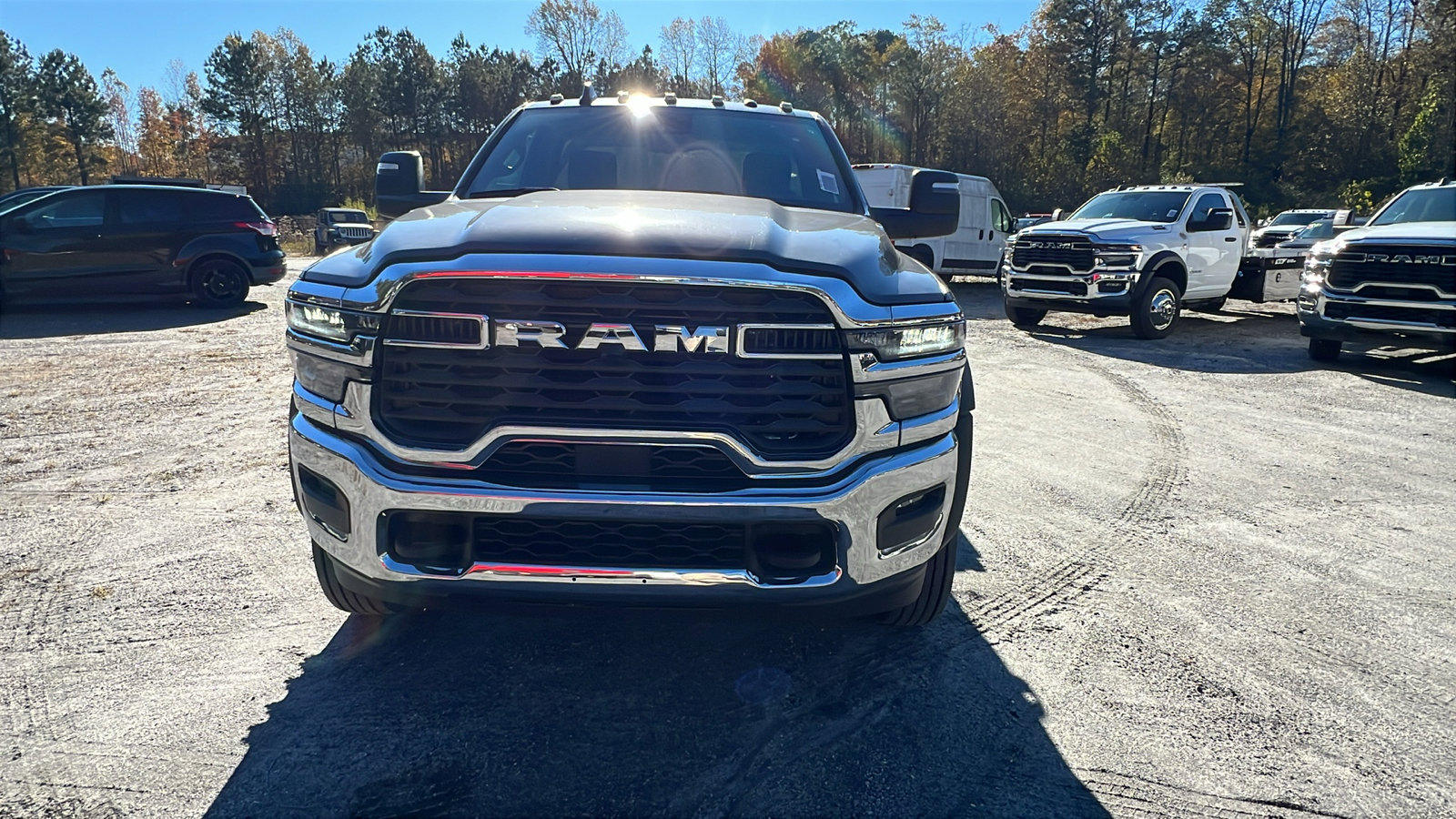 New 2025 RAM 5500 4x4 Regular Cab image 3