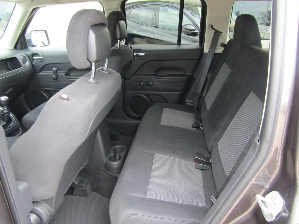 Used 2015 Jeep Patriot Sport FWD image 21