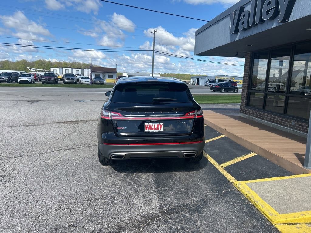 Used 2019 Lincoln Nautilus Reserve w/ Ultimate Package AWD/4WD video 4